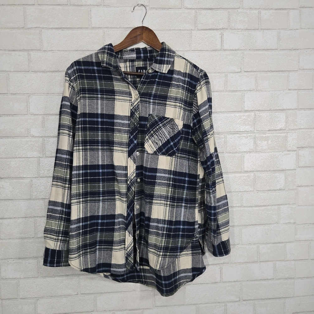 GAP flannel button down - Picture 5 of 11